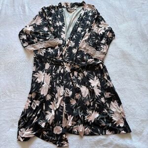 La Vie En Rose Floral Robe - XS/S